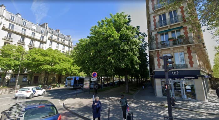 Local commercial · 105 m² · Location — photo 1