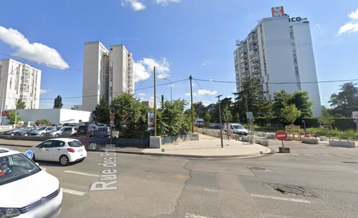 Murs commerciaux · 138 m² · Achat des murs — photo 1