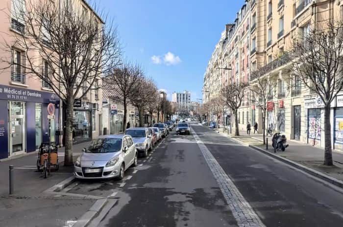 Local commercial · 247 m² · Location — photo 1