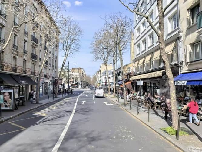 Local commercial · 140 m² · Cession de bail — photo 1