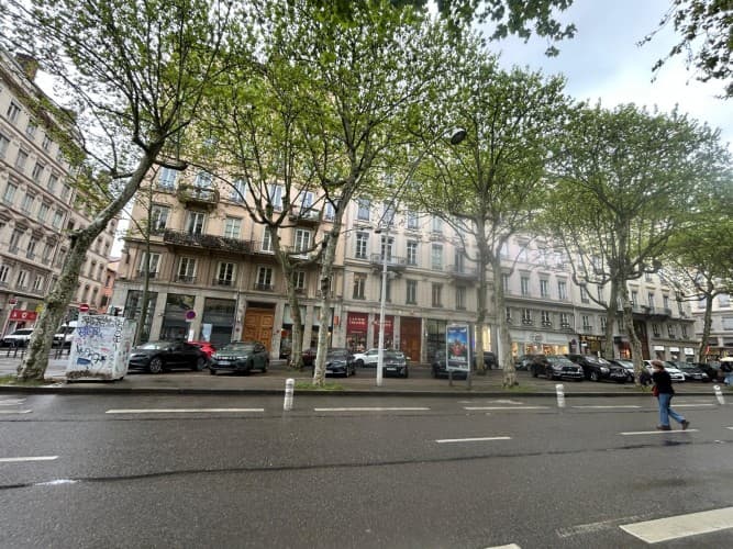 Local commercial · 40 m² · Cession de bail — photo 1