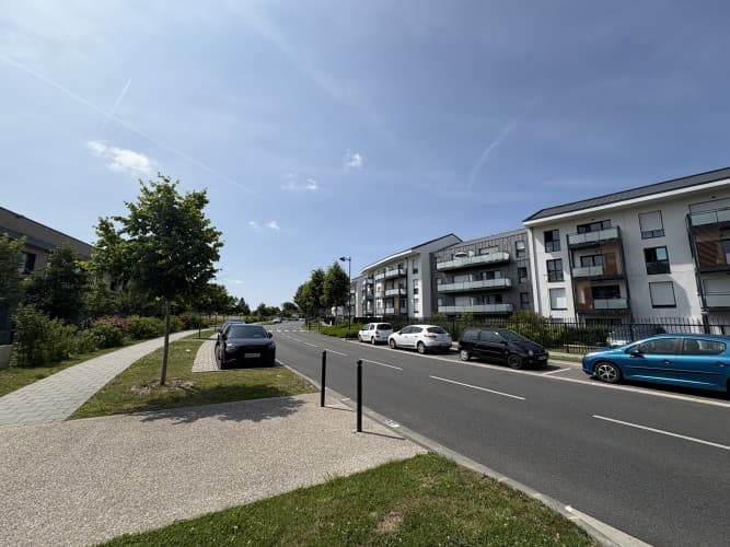 Local commercial · 105 m² · Fonds de commerce — photo 1