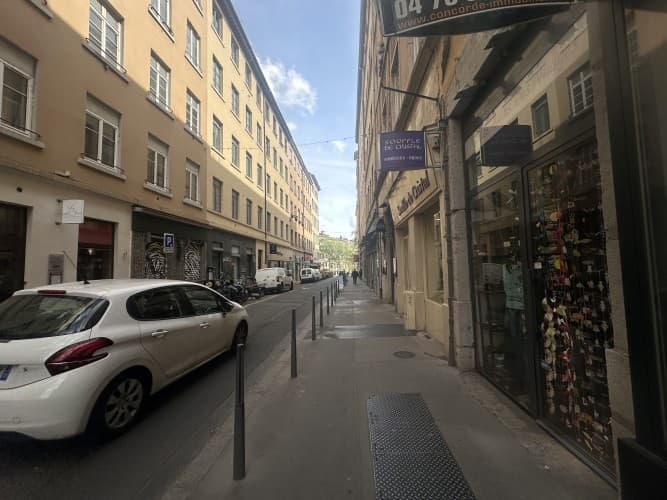 Local commercial · 50 m² · Cession de bail — photo 1