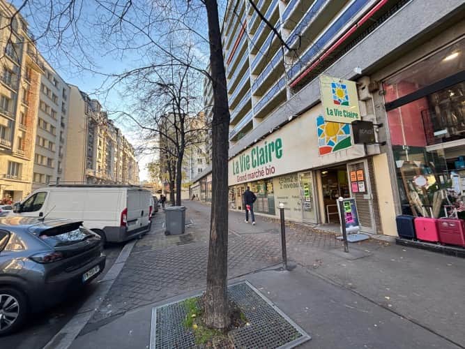 Local commercial · 270 m² · Cession de bail — photo 1