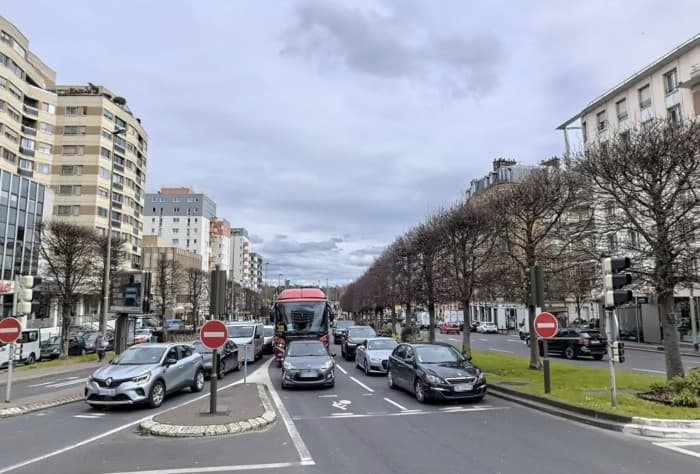 Local commercial · 60 m² · Cession de bail — photo 1
