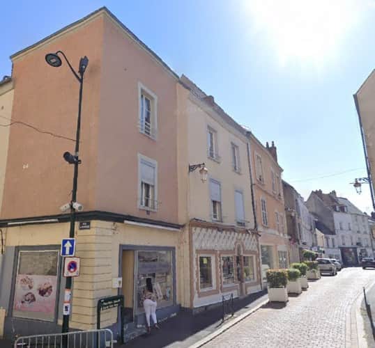 Local commercial · 135 m² · Cession de bail — photo 1