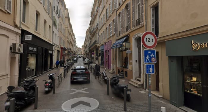 Local commercial · 80 m² · Cession de bail — photo 1