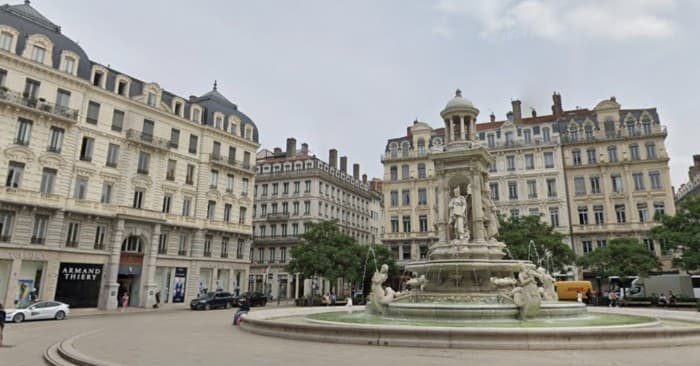 Local commercial · 150 m² · Cession de bail — photo 1