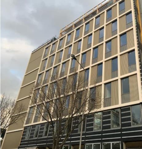 Local commercial · 301 m² · Location — photo 1