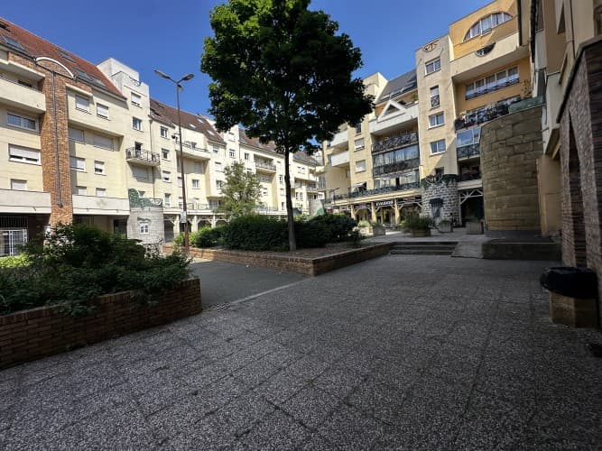 Murs commerciaux · 185 m² · Achat des murs — photo 1