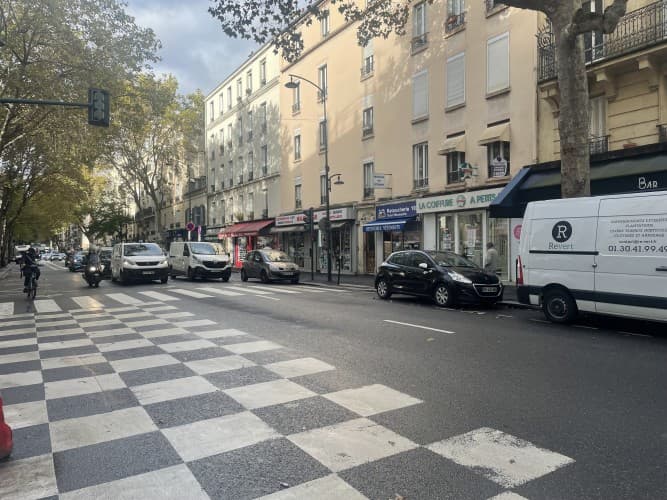 Local commercial · 163 m² · Cession de bail — photo 1