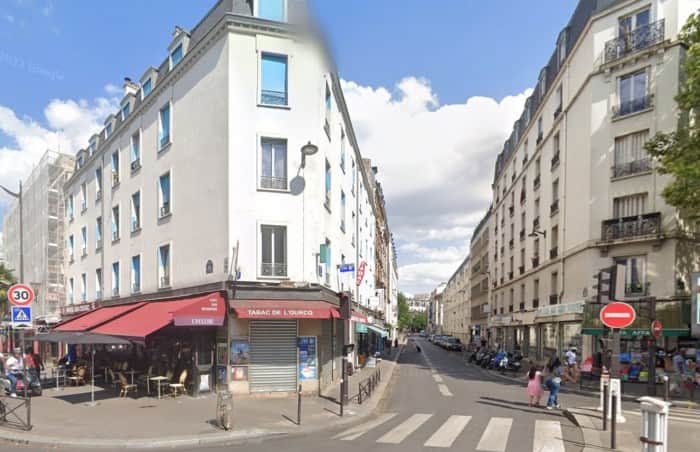 Local commercial · 93 m² · Location — photo 1