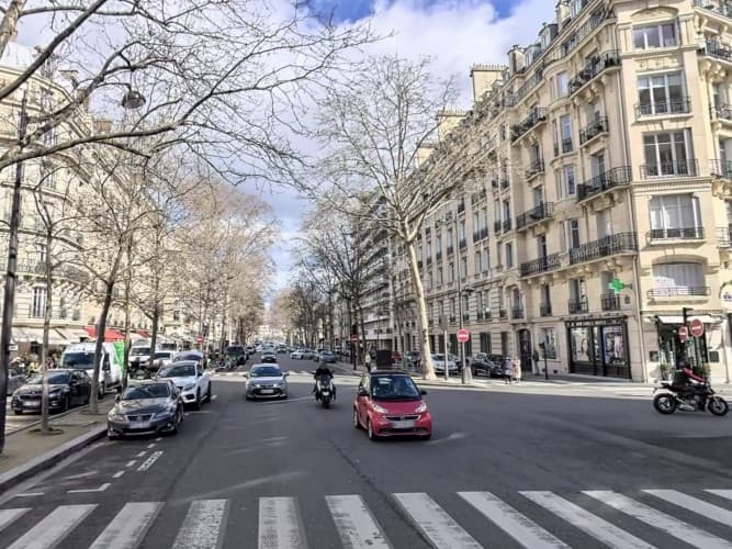 Murs commerciaux · 920 m² · Achat des murs — photo 1