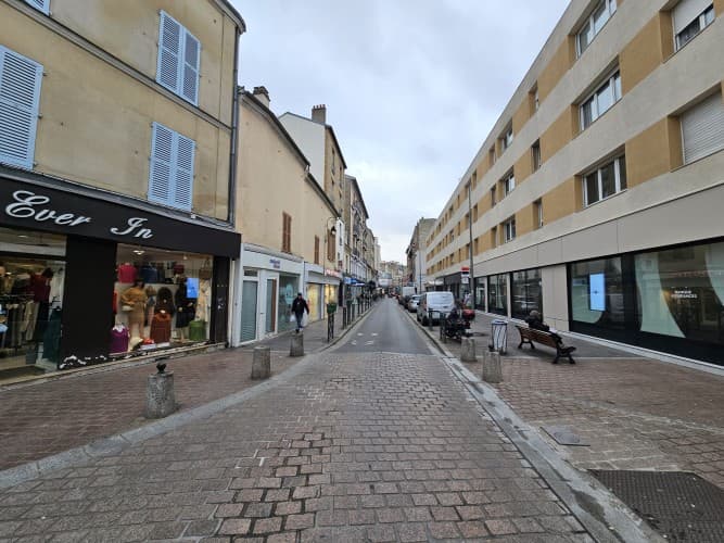 Local commercial · 120 m² · Cession de bail — photo 1