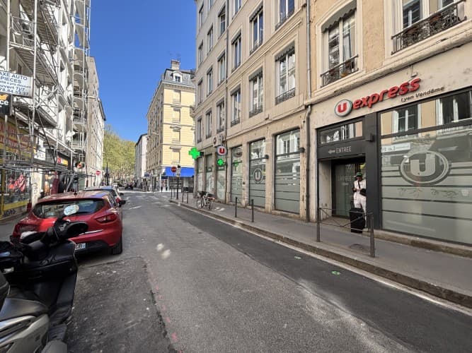 Murs commerciaux · 80 m² · Achat des murs — photo 1