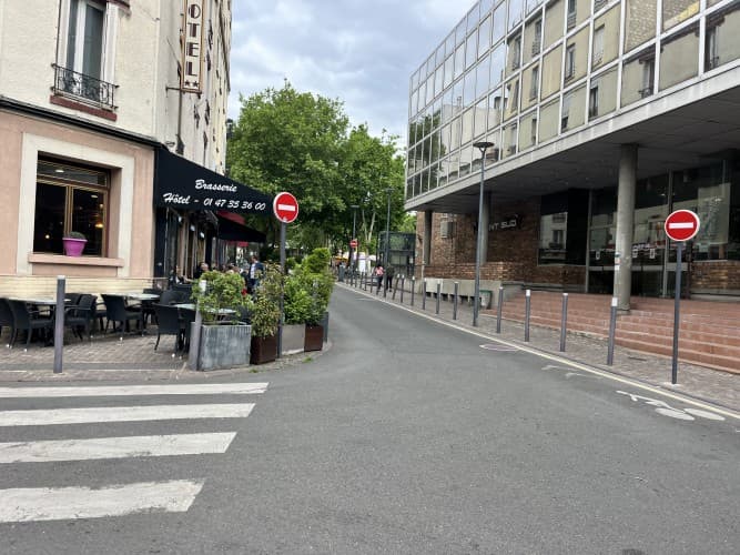 Local commercial · 67 m² · Cession de bail — photo 1