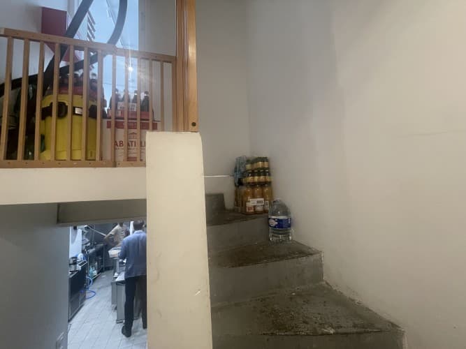 Local commercial · 150 m² · Fonds de commerce — photo 1