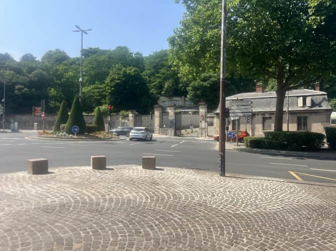 Local commercial · 140 m² · Cession de bail — photo 1