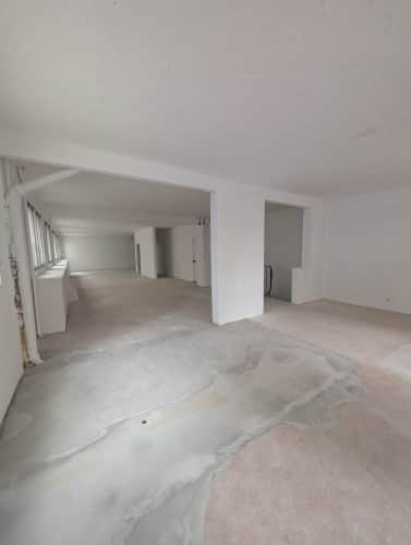 Local commercial · 408 m² · Location — photo 1