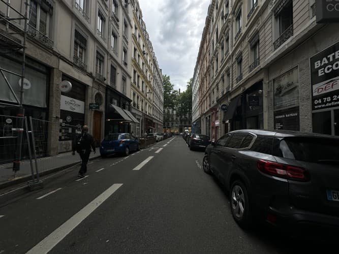 Local commercial · 56 m² · Cession de bail — photo 1