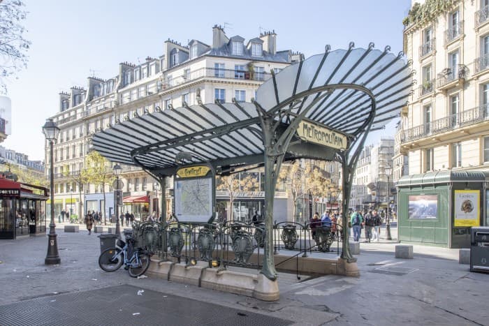 Local commercial · 230 m² · Cession de bail — photo 1