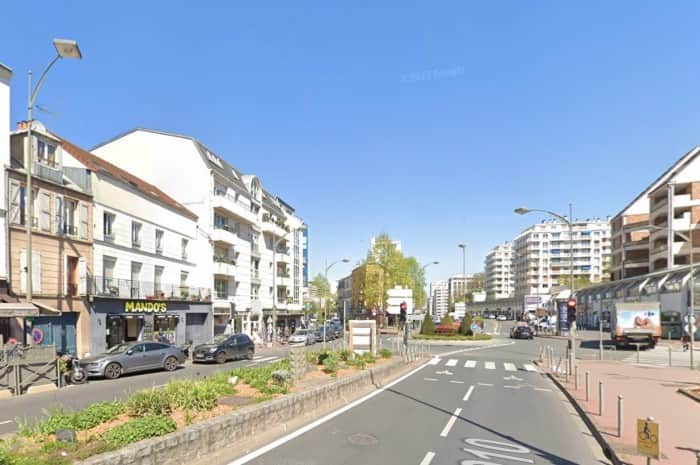 Local commercial · 65 m² · Location — photo 1