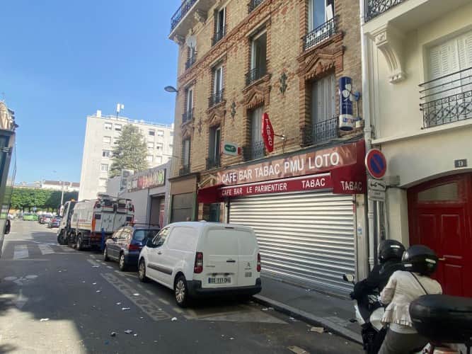 Local commercial · 159 m² · Location — photo 1