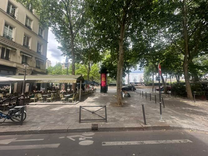 Local commercial · 105 m² · Fonds de commerce — photo 1