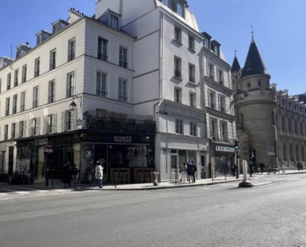 Local commercial · 52 m² · Cession de bail — photo 1