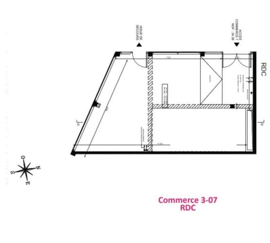 Local commercial · 67 m² · Location — photo 1