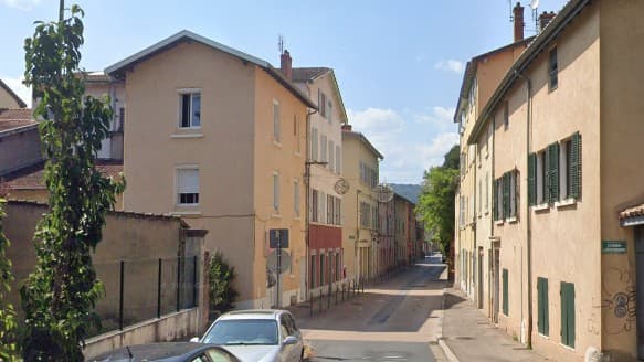 Local commercial · 51 m² · Location — photo 1