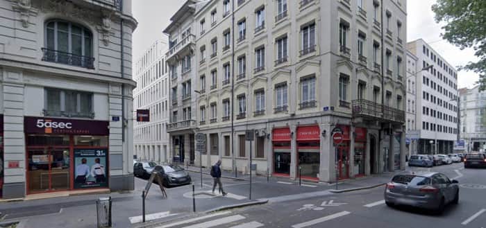 Local commercial · 65 m² · Location — photo 1