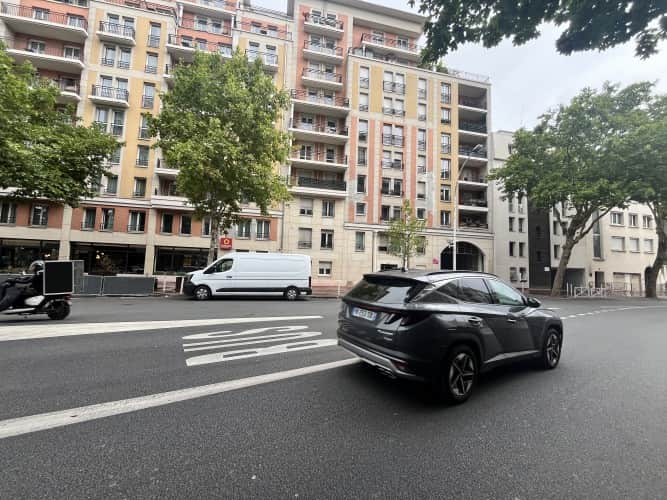 Local commercial · 105 m² · Cession de bail — photo 1