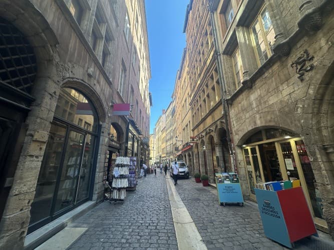 Local commercial · 100 m² · Fonds de commerce — photo 1