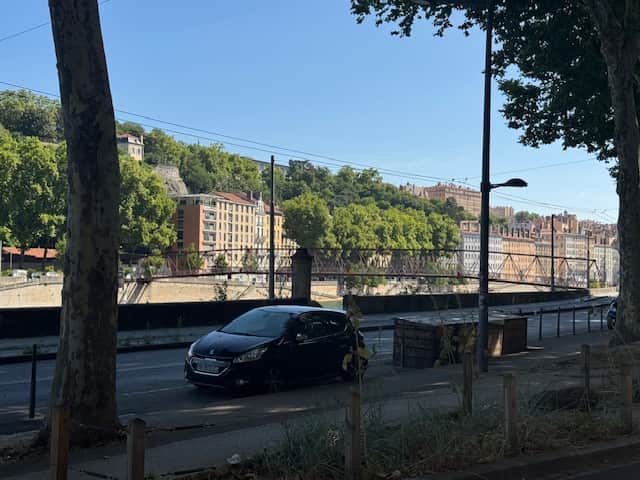 Local commercial · 145 m² · Fonds de commerce — photo 1