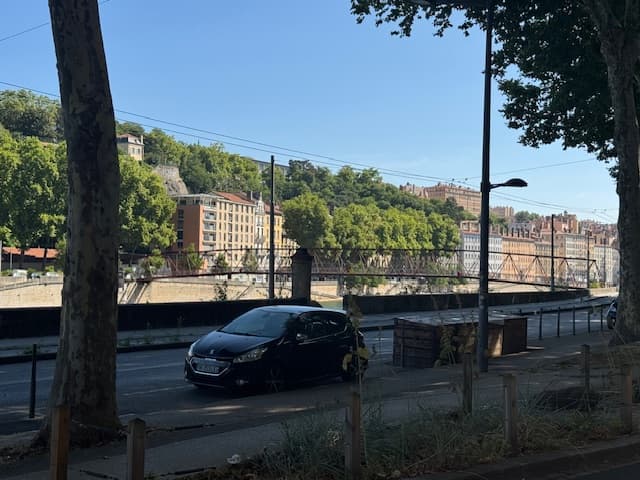 Local commercial · 145 m² · Fonds de commerce — photo 1