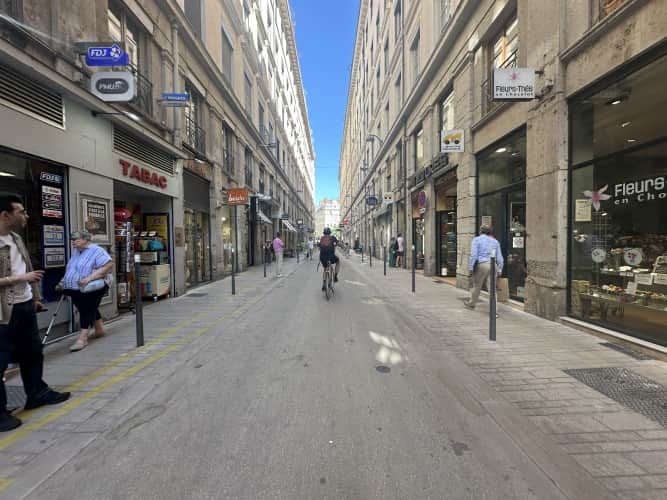 Local commercial · 60 m² · Fonds de commerce — photo 1
