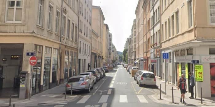 Local commercial · 105 m² · Fonds de commerce — photo 1