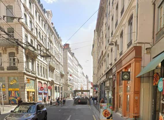 Local commercial · 150 m² · Cession de bail — photo 1