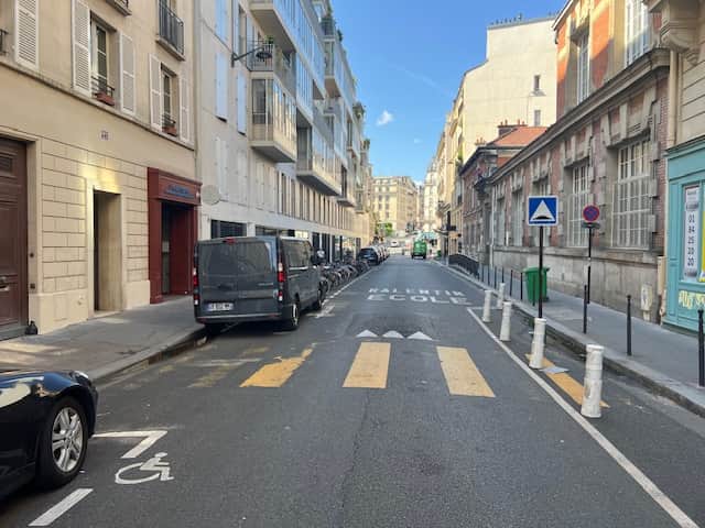 Local commercial · 90 m² · Cession de bail — photo 1