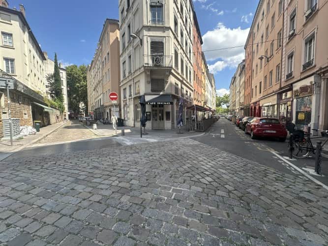 Local commercial · 106 m² · Cession de bail — photo 1