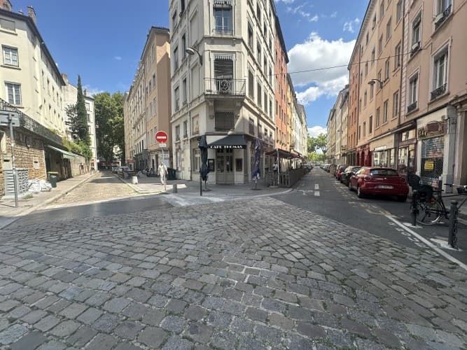 Local commercial · 106 m² · Cession de bail — photo 1
