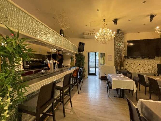 Murs commerciaux · 281 m² · Achat des murs — photo 1