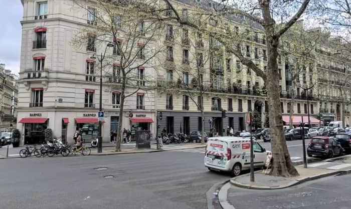 Local commercial · 57 m² · Location — photo 1