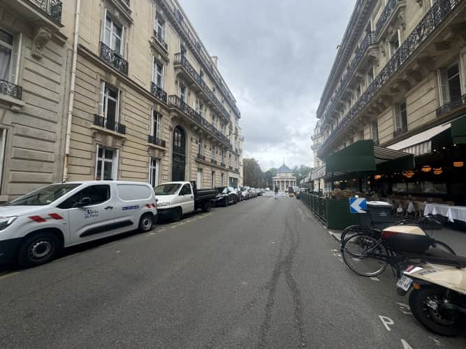 Local commercial · 80 m² · Fonds de commerce — photo 1