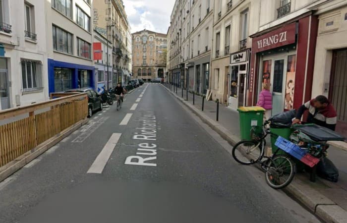 Local commercial · 380 m² · Location — photo 1