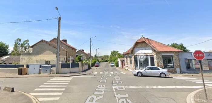 Local commercial · 1100 m² · Location — photo 1