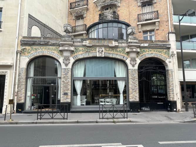 Local commercial · 537 m² · Location — photo 1