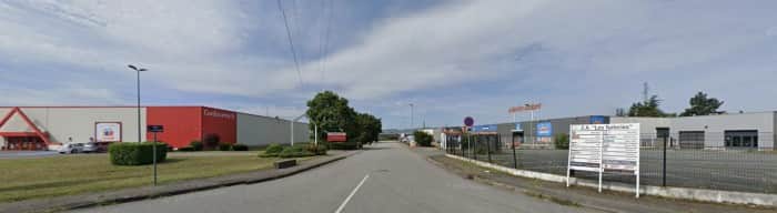 Local commercial · 630 m² · Location — photo 1