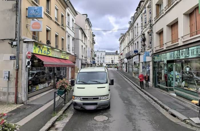 Murs commerciaux · 141 m² · Achat des murs — photo 1
